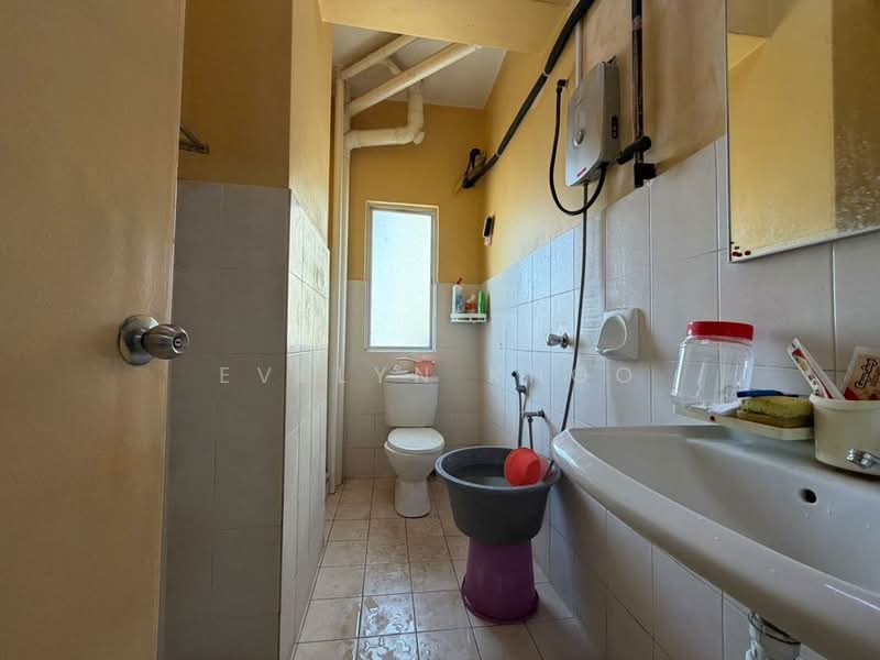 Condominium for Sale at Vista Mutiara - Evelyn Khoo - Bathroom - PropertyGuru.com.my