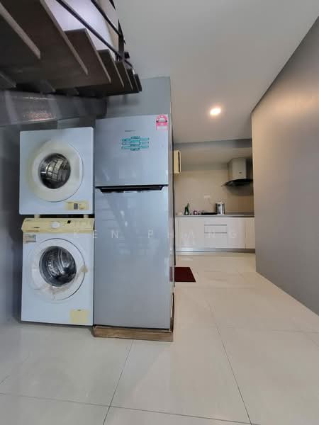 Kondominium untuk Disewa di Arte Subang West - Ken Phang - Kitchen - PropertyGuru.com.my
