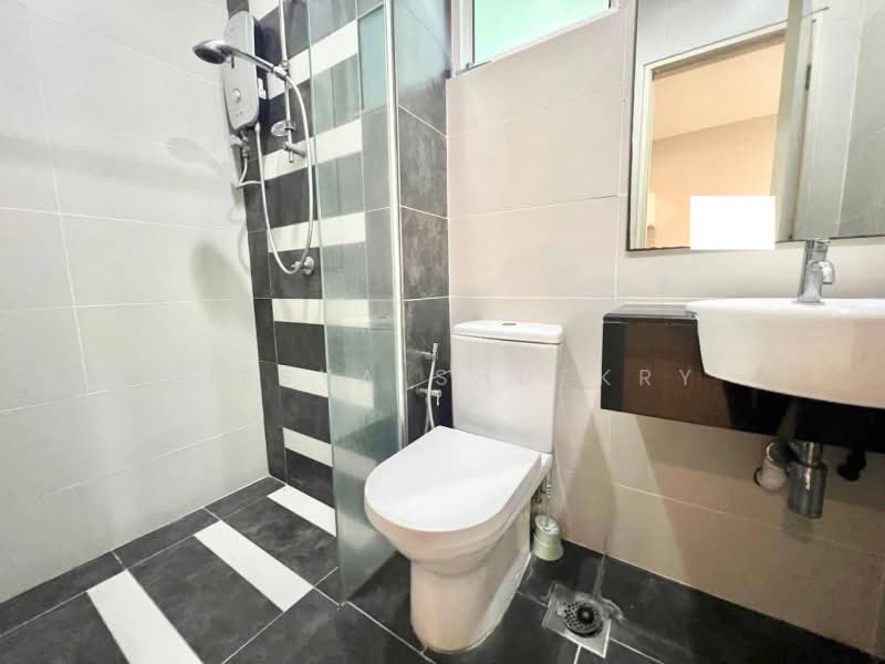 Apartment for Sale at Central Residence @ Sungai Besi - Niesya Shuekry - Bathroom - PropertyGuru.com.my