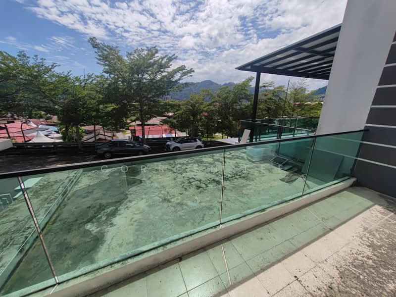 Rumah Bandar untuk Disewa di George Town (Penang) - Correen Lee - Balcony - PropertyGuru.com.my
