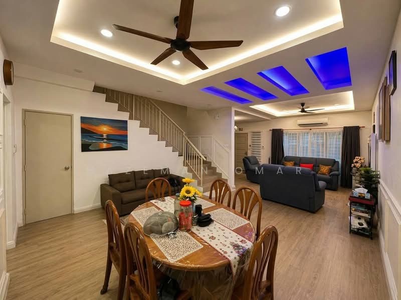 2-storey Terraced House for Sale in Taman Seri Mewah (Kapar) - Hazeman Omar - Living Room - PropertyGuru.com.my
