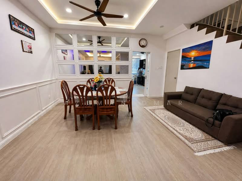 2-storey Terraced House for Sale in Taman Seri Mewah (Kapar) - Hazeman Omar - Living Room - PropertyGuru.com.my