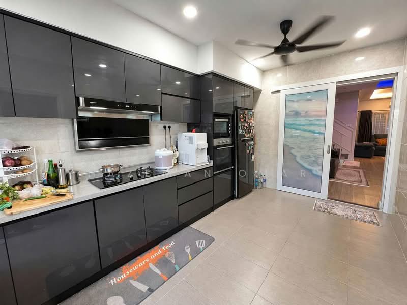 2-storey Terraced House for Sale in Taman Seri Mewah (Kapar) - Hazeman Omar - Kitchen - PropertyGuru.com.my