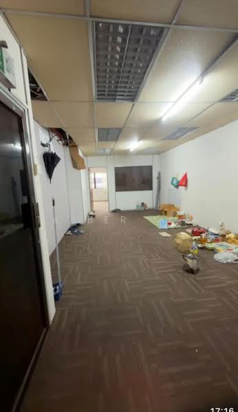 Shop / Office for Rent in Bandar Sunway (Sunway) - Tabber Tan - Interior - PropertyGuru.com.my