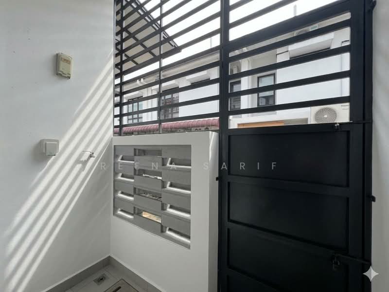 Rumah Teres 2 Tingkat untuk Dijual di Elmina Valley 1 (Shah Alam) - Reena Sarif - Exterior - PropertyGuru.com.my