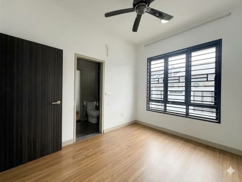 Rumah Teres 2 Tingkat untuk Dijual di Elmina Valley 1 (Shah Alam) - Reena Sarif - PropertyGuru.com.my
