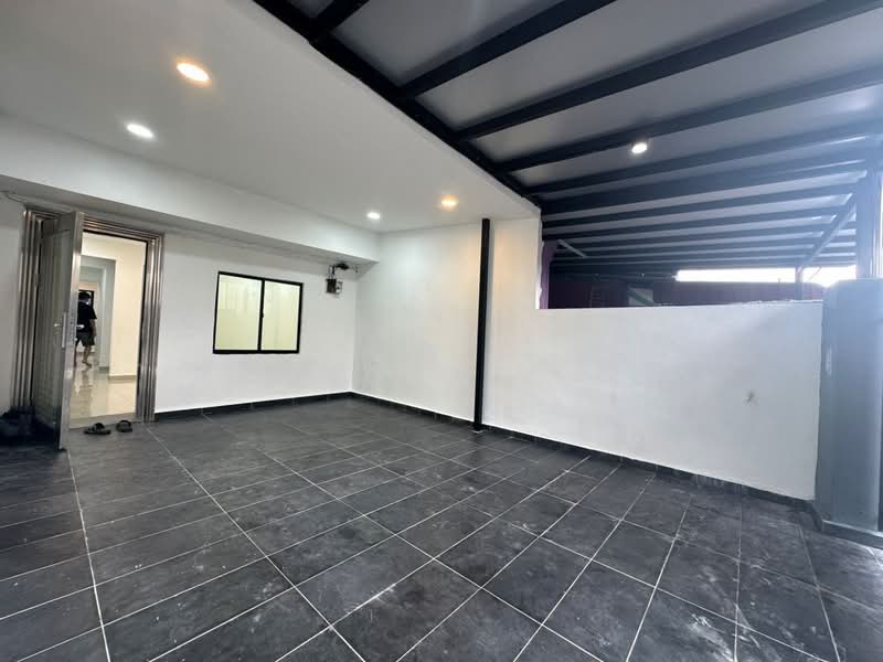 Rumah Teres 2 Tingkat untuk Dijual di Taman Nora (Ulu Tiram) - Hong . - Interior - PropertyGuru.com.my