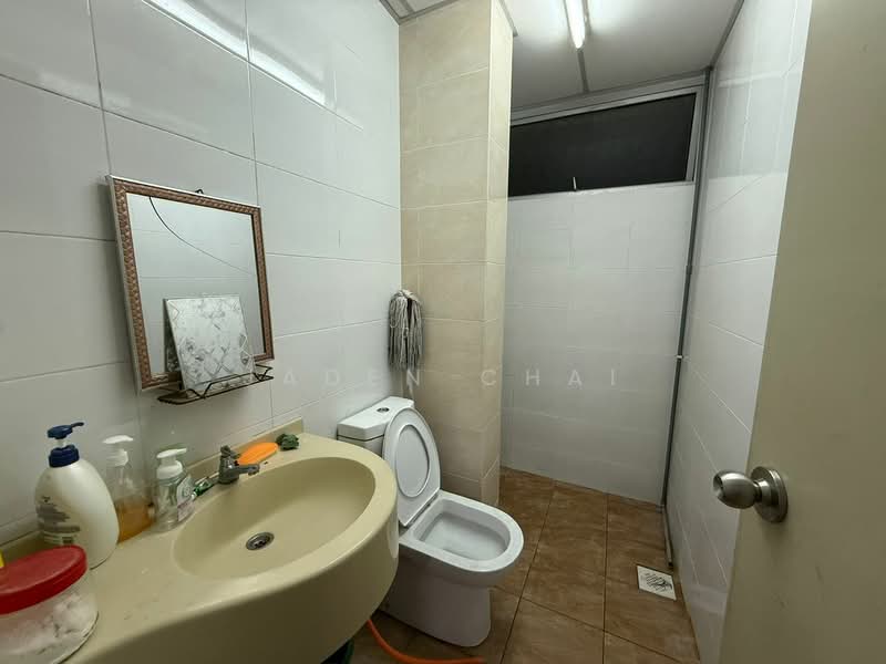 Condominium for Sale at Platinum Lake PV 15 - Jaden Chai - Bathroom - PropertyGuru.com.my