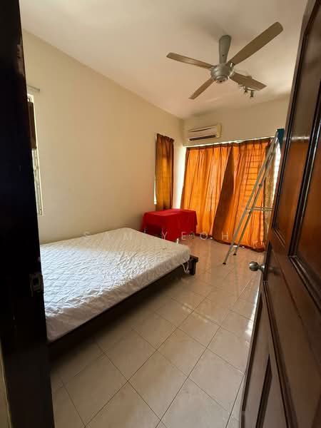 Condominium for Sale at Coastal Tower - Sam Yeoh - Bedroom - PropertyGuru.com.my