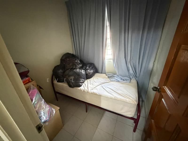 Rumah Teres 2 Tingkat untuk Dijual di Taman Sri Bintang (Kepong) - Evelyn Khoo - Bedroom - PropertyGuru.com.my