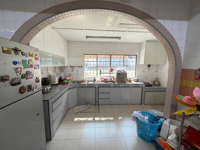Rumah Teres 2 Tingkat untuk Dijual di Taman Sri Bintang (Kepong) - Evelyn Khoo - Kitchen - PropertyGuru.com.my