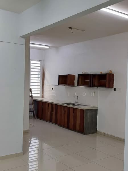 Rumah Teres 3 Tingkat untuk Disewa di Farlim (Ayer Itam) - Vick Teoh - Kitchen - PropertyGuru.com.my