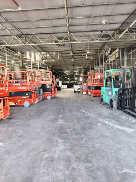 Warehouse for Rent in Kampung Baru Batu Maung (Batu Maung) - Xinnee . - Interior - PropertyGuru.com.my