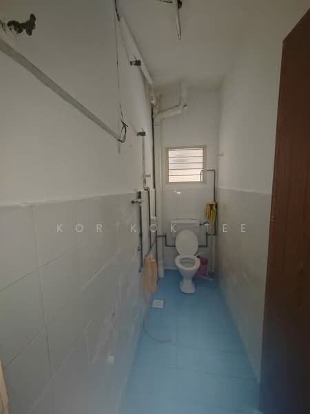 Rumah Flat untuk Disewa di Taman Kajang Utama - Kor Kok Tee - Bathroom - PropertyGuru.com.my