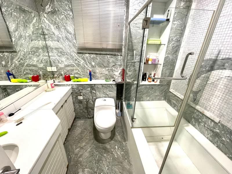 Bungalow for Sale in Kayangan Heights (Shah Alam) - Reena Sarif - Bathroom - PropertyGuru.com.my