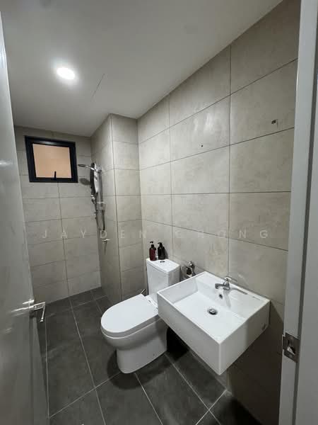 Servis Apartment untuk Disewa di M Luna - Jayden Chong - Bathroom - PropertyGuru.com.my