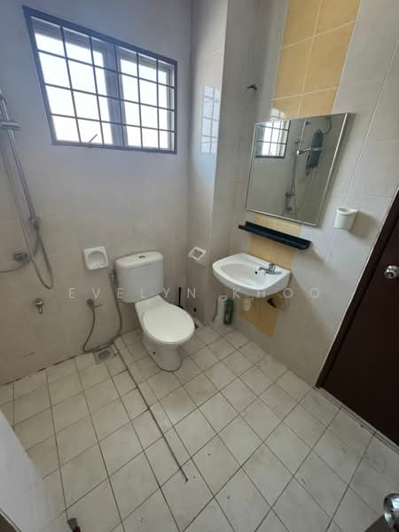 Rumah Teres 2 Tingkat untuk Dijual di Denai Alam (Shah Alam) - Evelyn Khoo - Bathroom - PropertyGuru.com.my