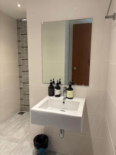 Service Residence for Rent at Sunrise Gurney - Stanley Saw - Bathroom - PropertyGuru.com.my