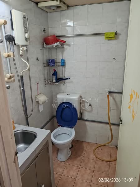Rumah Teres 2 Tingkat untuk Dijual di Sri Petaling (Kuala Lumpur) - Teck Sin Wong - Bathroom - PropertyGuru.com.my
