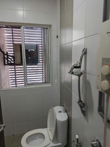 Office for Rent in Shah Alam (Selangor) - Ker KK - Bathroom - PropertyGuru.com.my