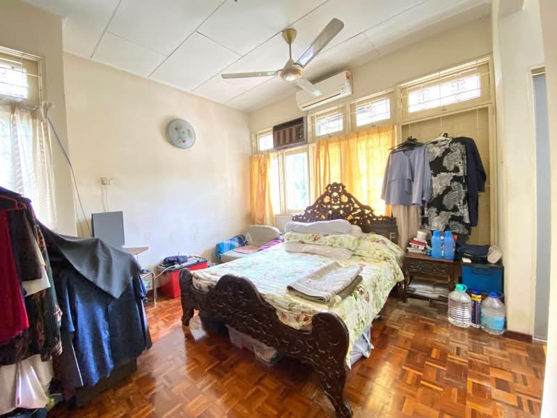 Rumah Banglo untuk Dijual di Seksyen 2 (Shah Alam) - Reena Sarif - PropertyGuru.com.my