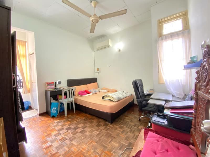 Rumah Banglo untuk Dijual di Seksyen 2 (Shah Alam) - Reena Sarif - PropertyGuru.com.my