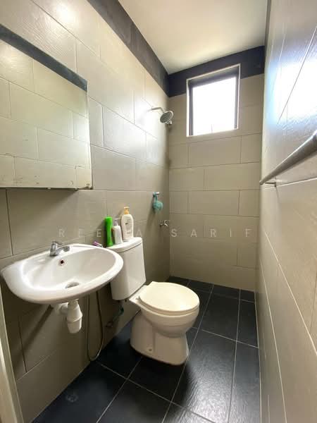 Rumah Banglo untuk Dijual di Seksyen 2 (Shah Alam) - Reena Sarif - PropertyGuru.com.my