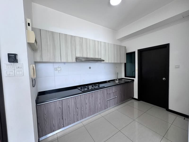 Service Residence for Sale at Molek Regency - Eva Yeo - Kitchen - PropertyGuru.com.my