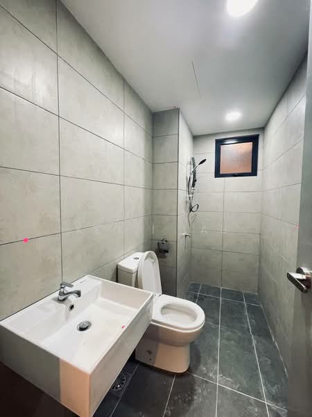 Kondominium untuk Disewa di Pitta Residensi - Kenji Lau - Bathroom - PropertyGuru.com.my