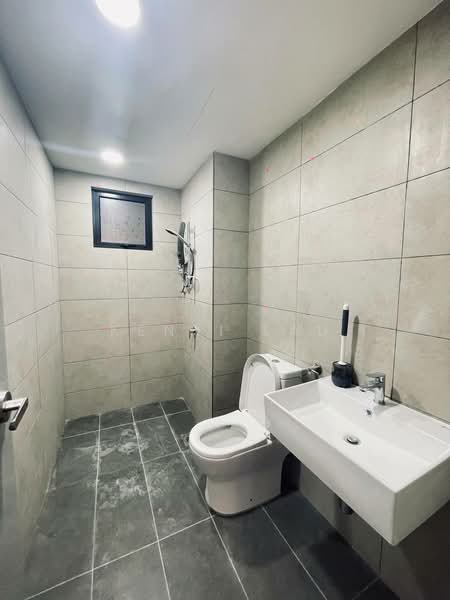 Kondominium untuk Disewa di Pitta Residensi - Kenji Lau - Bathroom - PropertyGuru.com.my