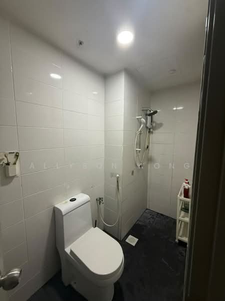 Servis Apartment untuk Dijual di Silk Residence - Allyson Wong - Bathroom - PropertyGuru.com.my