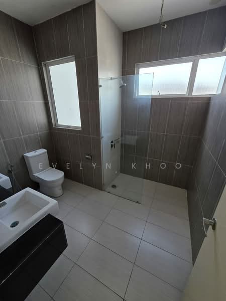 Rumah Berkembar untuk Dijual di Rawang (Selangor) - Evelyn Khoo - Bathroom - PropertyGuru.com.my