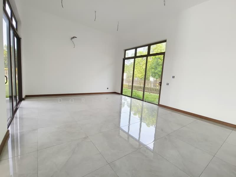 Bungalow for Sale in Setia Alam (Selangor) - Doris Chuah - Living Room - PropertyGuru.com.my