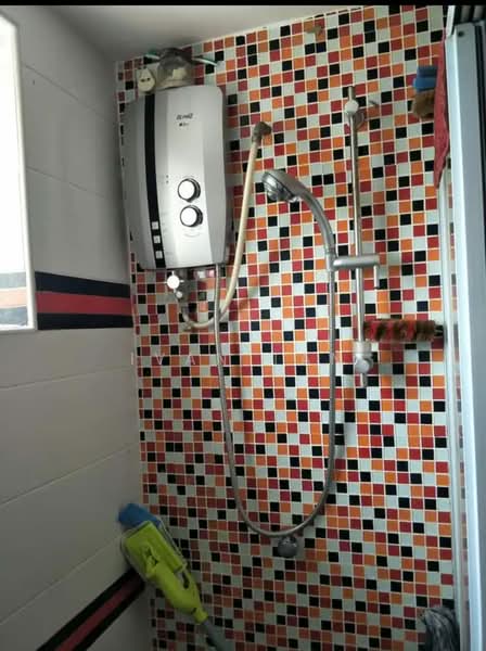 Condominium for Rent at Puncak Seri Kelana - Ivan Tan - Bathroom - PropertyGuru.com.my