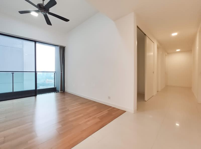 Kondominium untuk Dijual di Zehn Bukit Pantai - Ivan Yap - Living Room - PropertyGuru.com.my