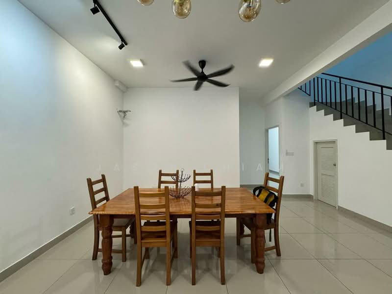 Rumah Berkembar untuk Disewa di Cyber 9 (Cyberjaya) - Jason Chiam - Dining Room - PropertyGuru.com.my