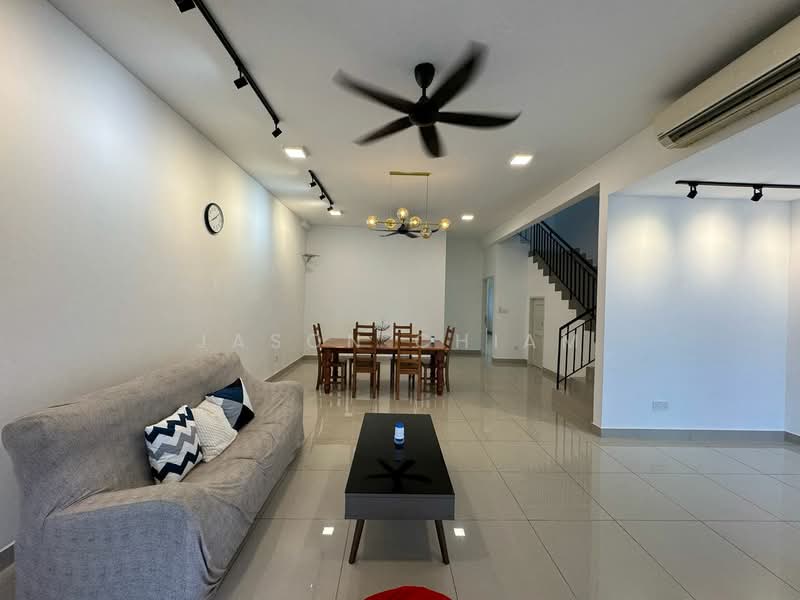 Rumah Berkembar untuk Disewa di Cyber 9 (Cyberjaya) - Jason Chiam - Living Room - PropertyGuru.com.my