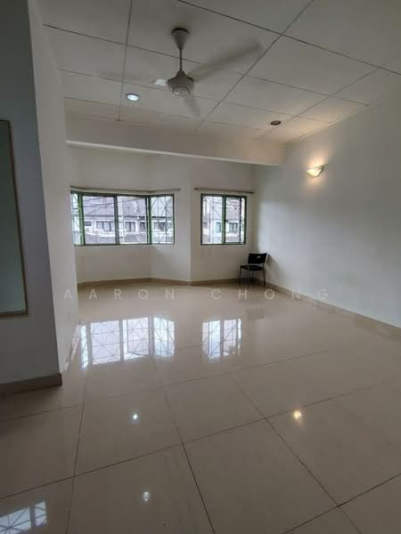 Rumah Teres 2 Tingkat untuk Disewa di Bandar Utama (Selangor) - Aaron Chong - Living Room - PropertyGuru.com.my