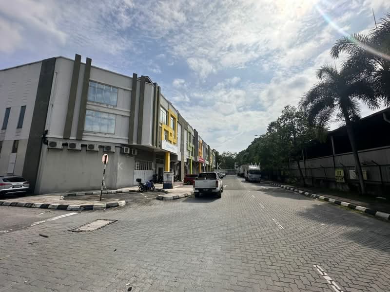 Terrace Factory for Sale in Kawasan Perindustrian Klang Utama (Kapar) - Kelly Kew - Exterior - PropertyGuru.com.my