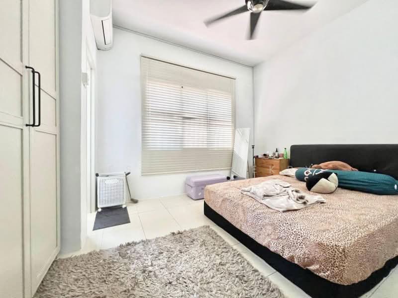 2-storey Terraced House for Sale in Bandar Saujana Putra (Tanjong Duabelas) - Niesya Shuekry - Bedroom - PropertyGuru.com.my