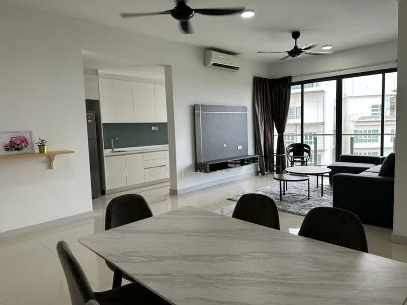 Servis Apartment untuk Disewa di Bora Residences - Jasmine Sin - Living Room - PropertyGuru.com.my