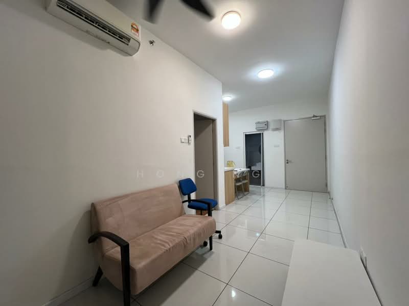 Servis Apartment untuk Disewa di The Glenz @ Glenmarie - Hong Ng - Living Room - PropertyGuru.com.my