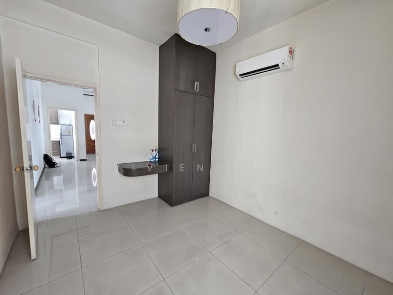 Kondominium untuk Dijual di East Lake Residence - Vivien Lee - Interior - PropertyGuru.com.my