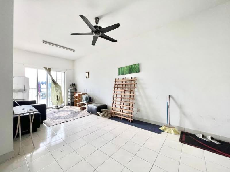 Condominium for Sale at Residensi Laguna (Sunway Belvedere) - Niesya Shuekry - Living Room - PropertyGuru.com.my