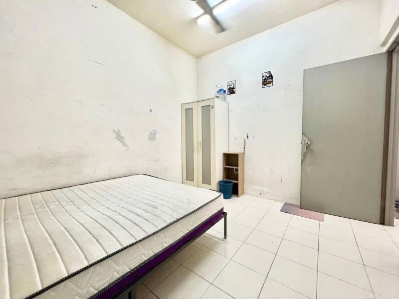 Condominium for Sale at Residensi Laguna (Sunway Belvedere) - Niesya Shuekry - Bedroom - PropertyGuru.com.my