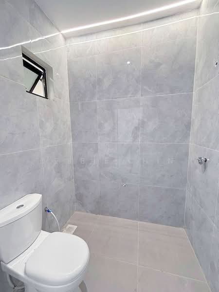 2-storey Terraced House for Sale in Skudai (Johor) - Debbie Chin - Bathroom - PropertyGuru.com.my
