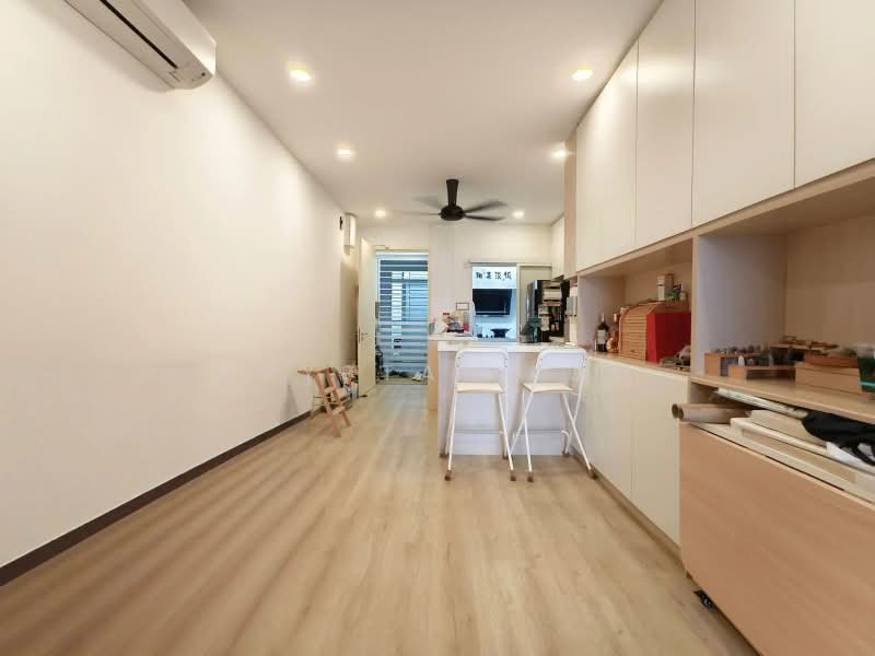 Kondominium untuk Disewa di Residensi PV18 - Crystal Lum - Kitchen - PropertyGuru.com.my