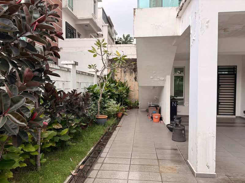 Cluster House for Sale in Taman Kempas Utama (Tebrau) - Fu Heng Chong - Exterior - PropertyGuru.com.my
