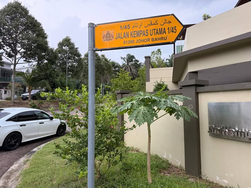 Cluster House for Sale in Taman Kempas Utama (Tebrau) - Fu Heng Chong - Exterior - PropertyGuru.com.my