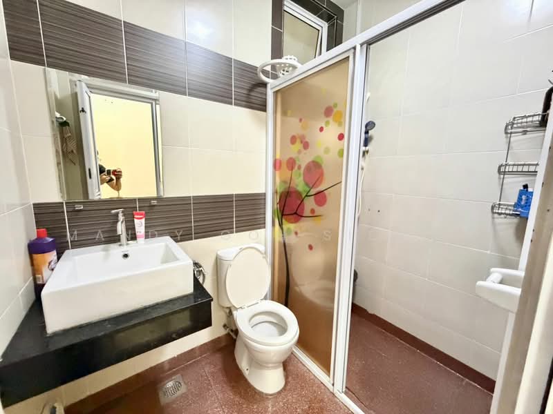 Pangsapuri untuk Dijual di Horizon Residence (Dwi Mutiara) - Mandy Goh Siew Li - Bathroom - PropertyGuru.com.my